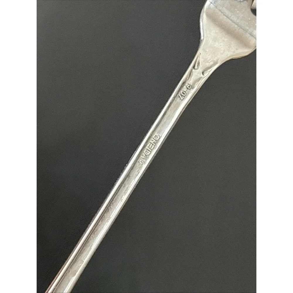 Oneida ARBOR ROSE Stainless True Rose Flatware - 7 Cocktail forks